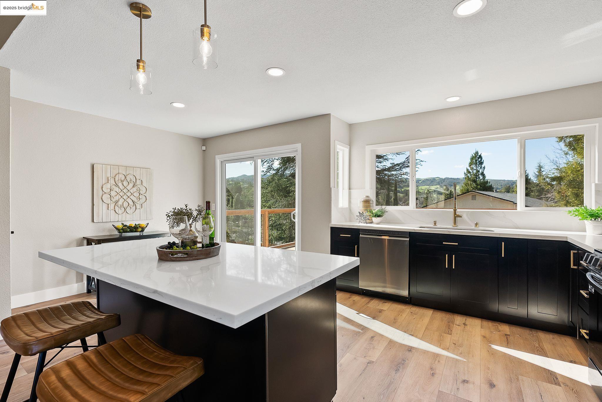 6510 Longwood Ct
