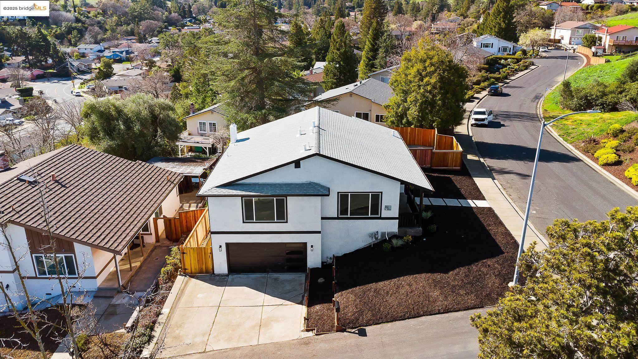 6510 Longwood Ct