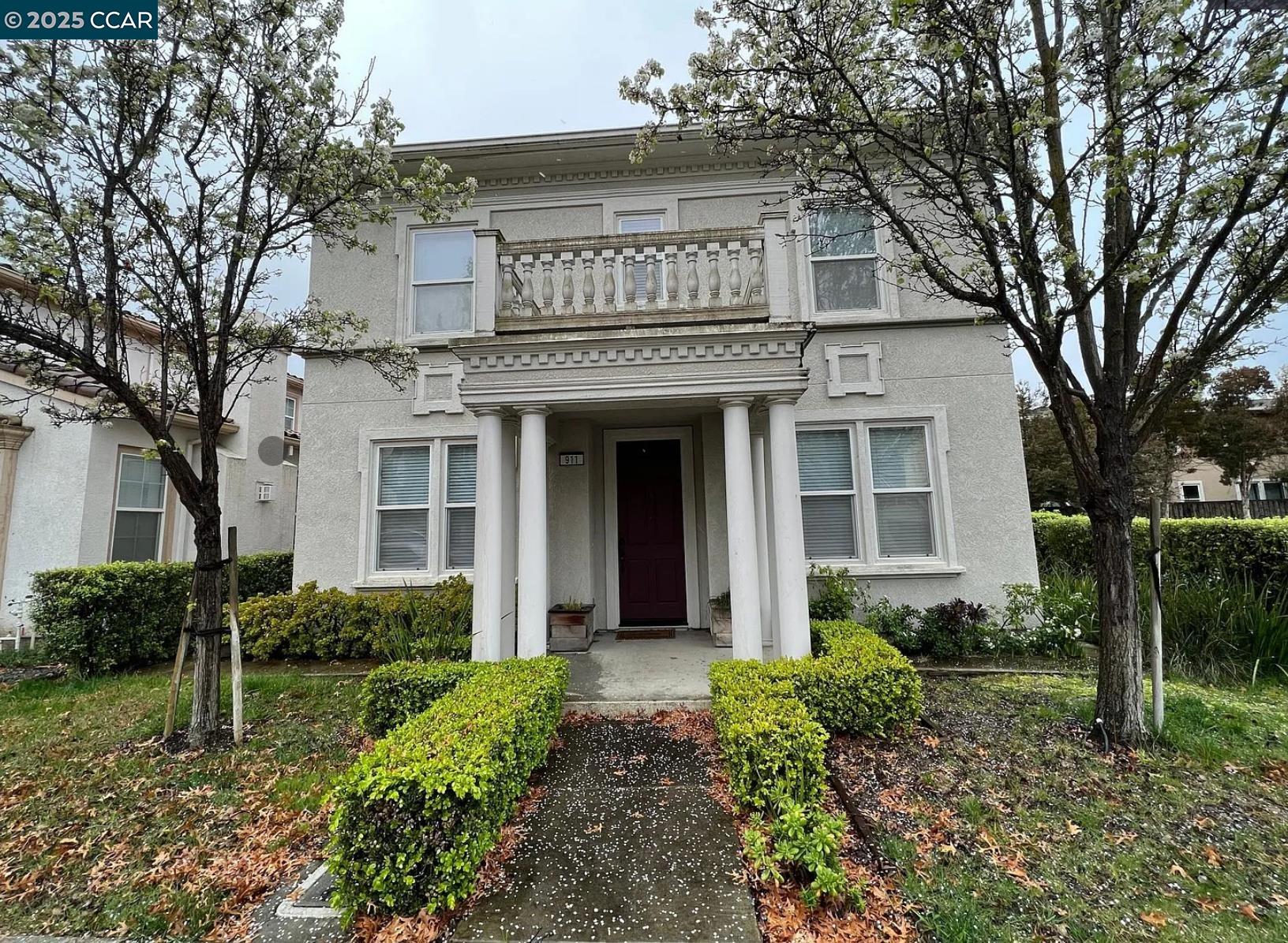 911 madrone ave