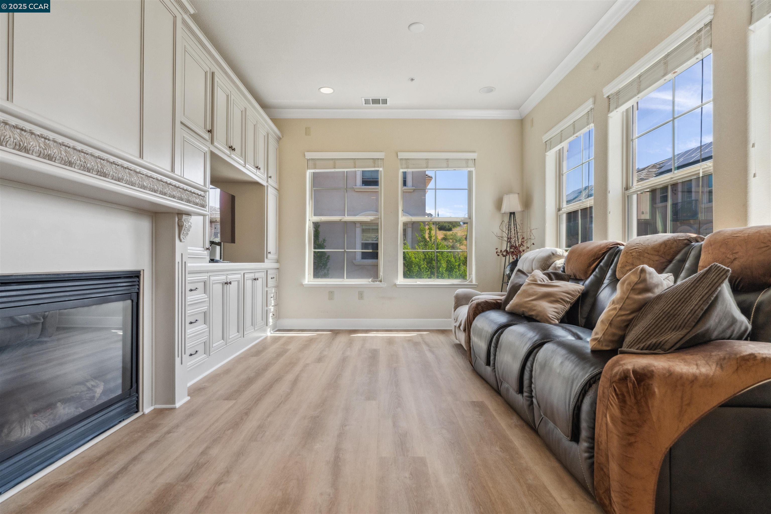 1233 Symphony Way