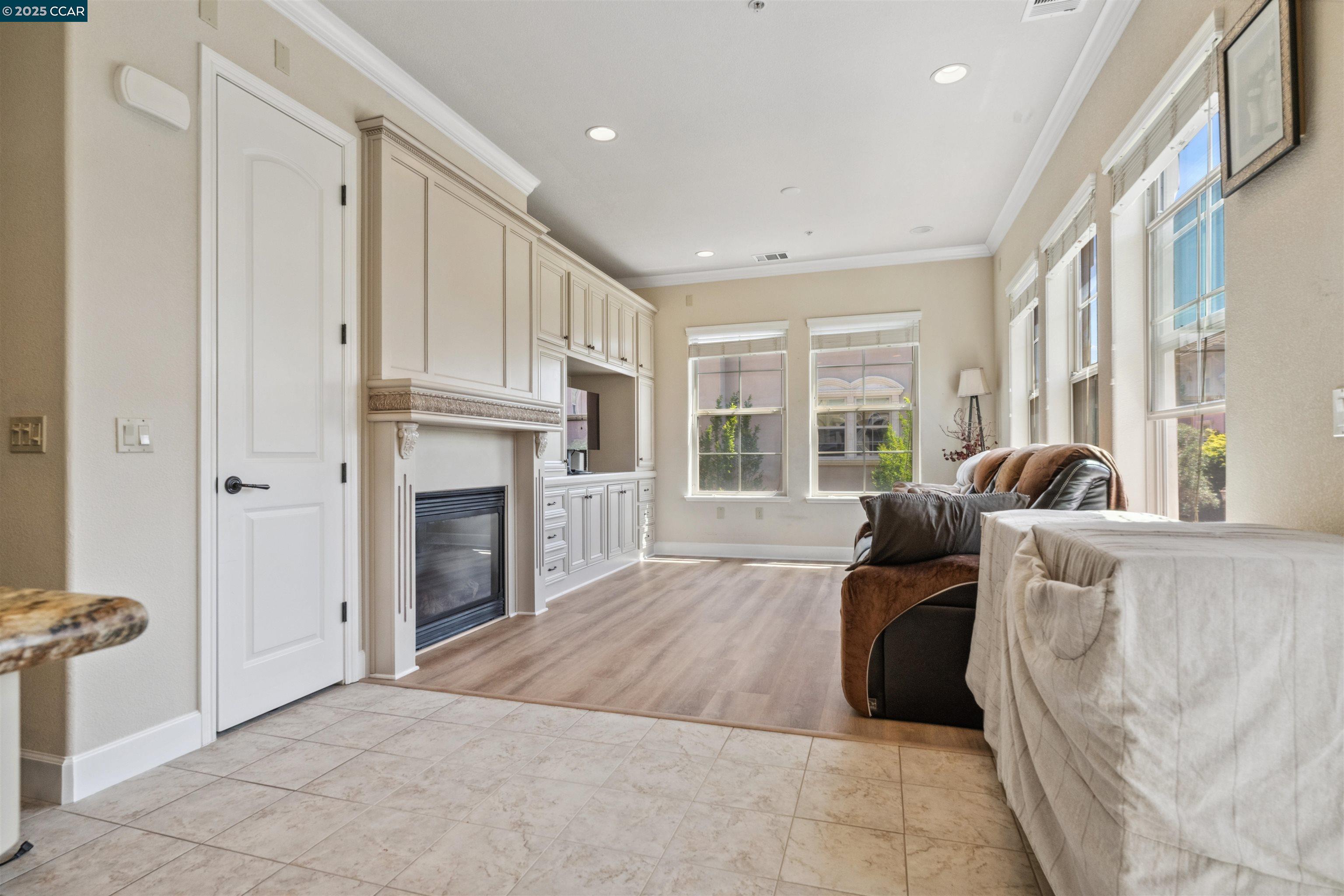 1233 Symphony Way