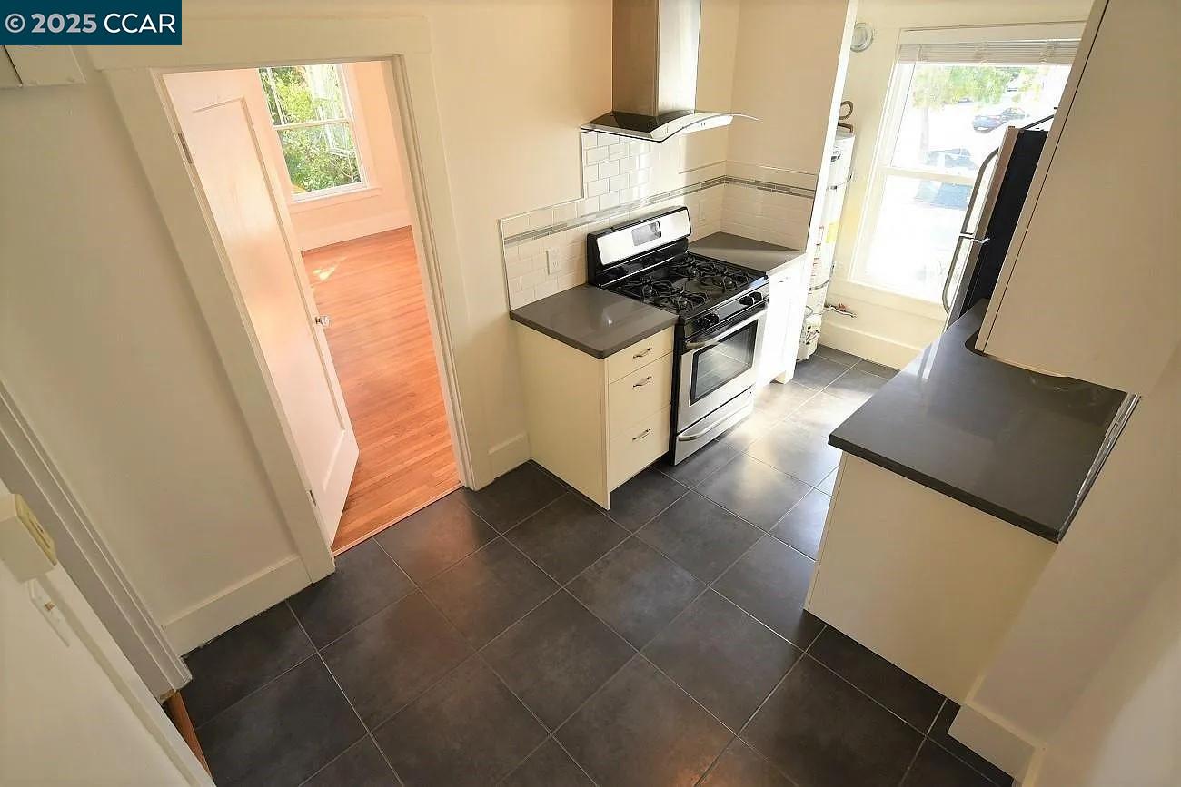 3040 telegraph ave # 4