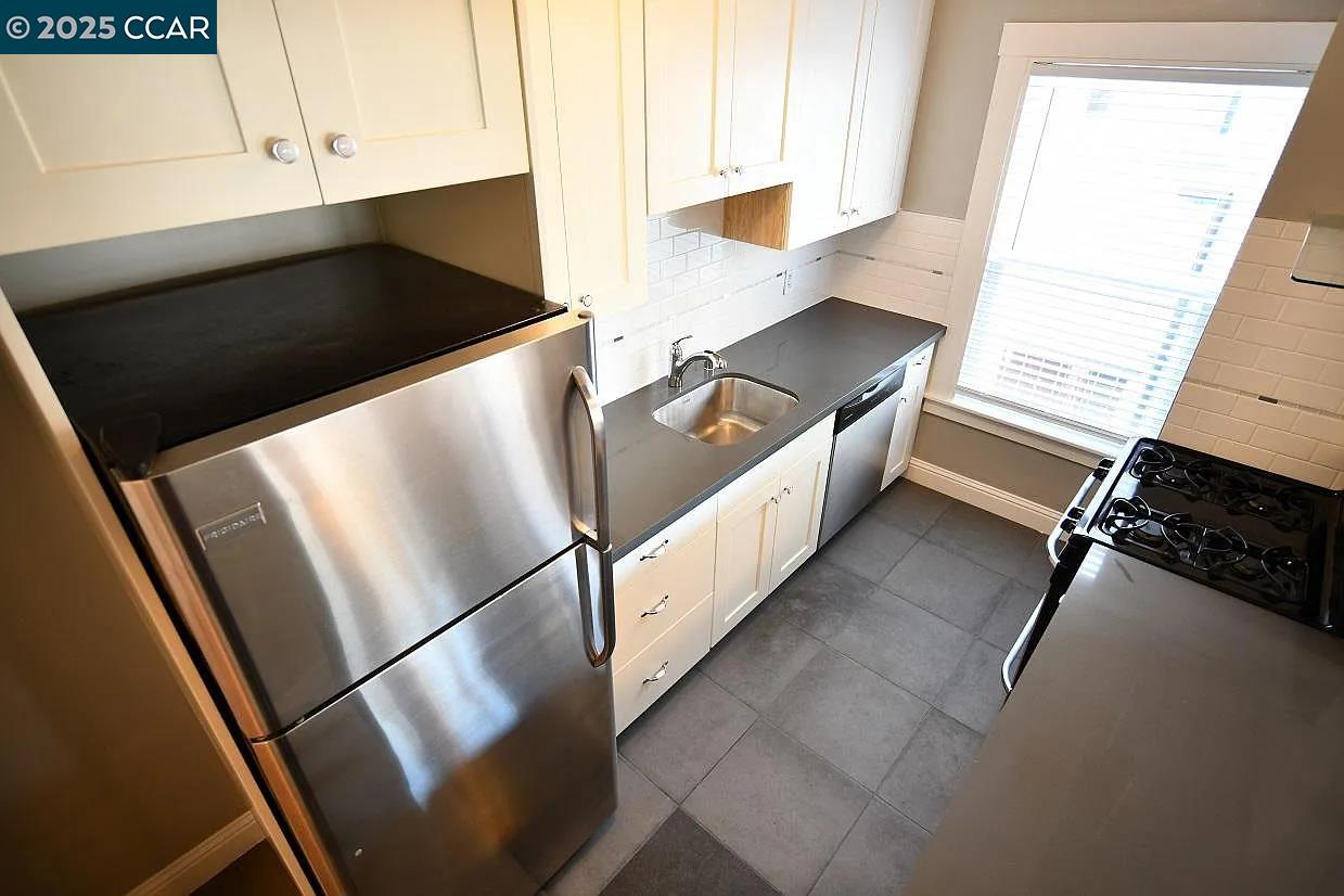 3040 Telegraph Ave # 6