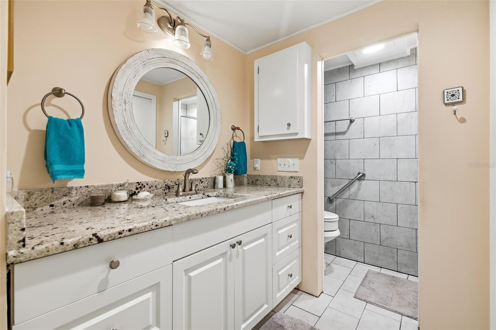 5509 BERMUDA CT