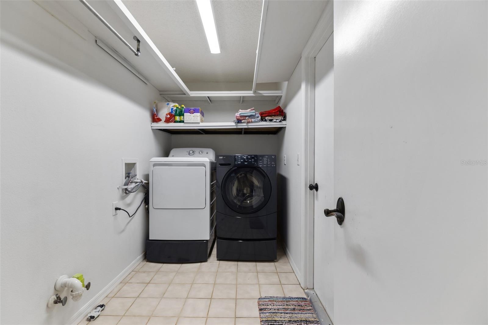 8432 PALM LAKES CT
