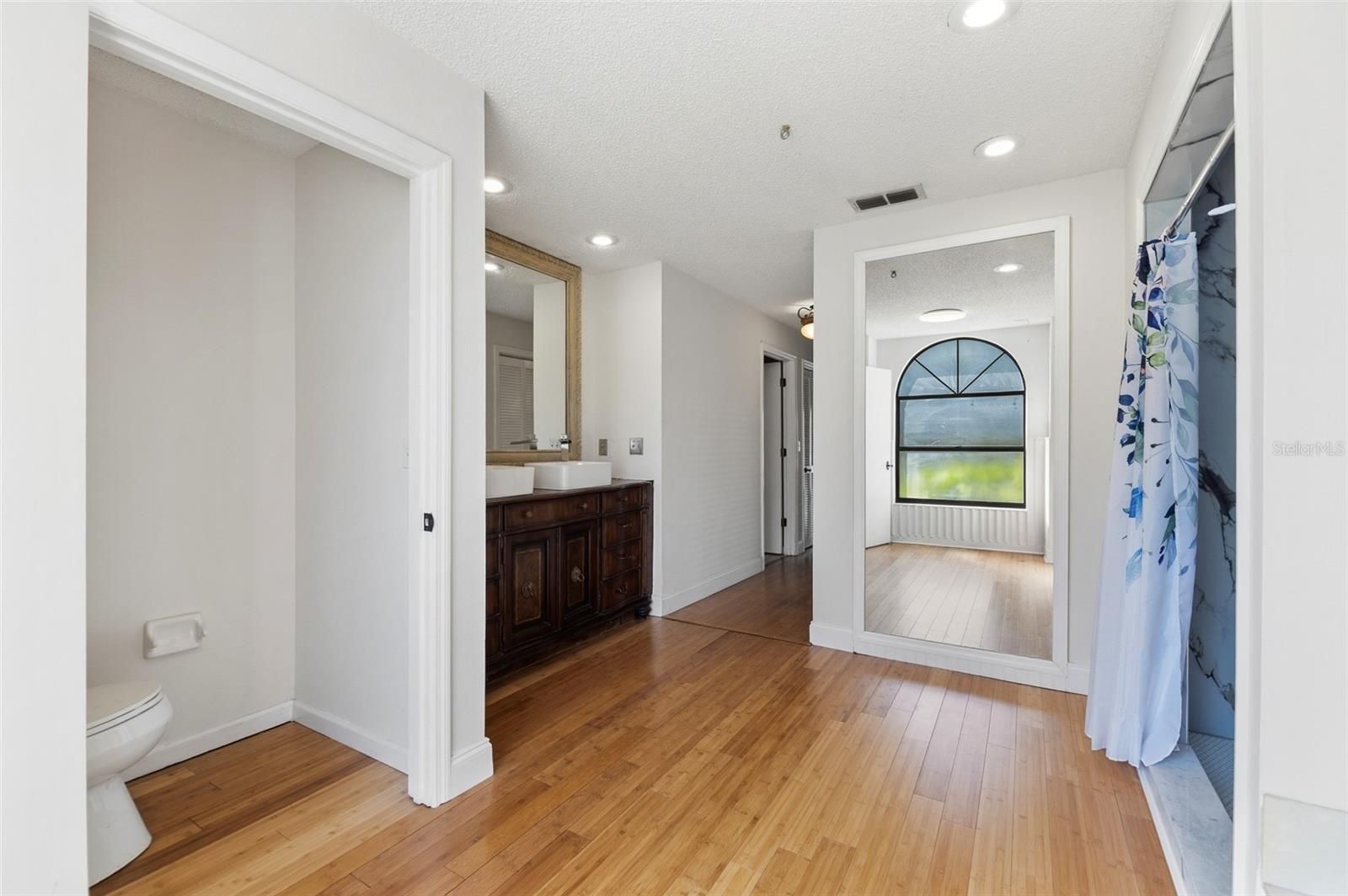 8432 PALM LAKES CT