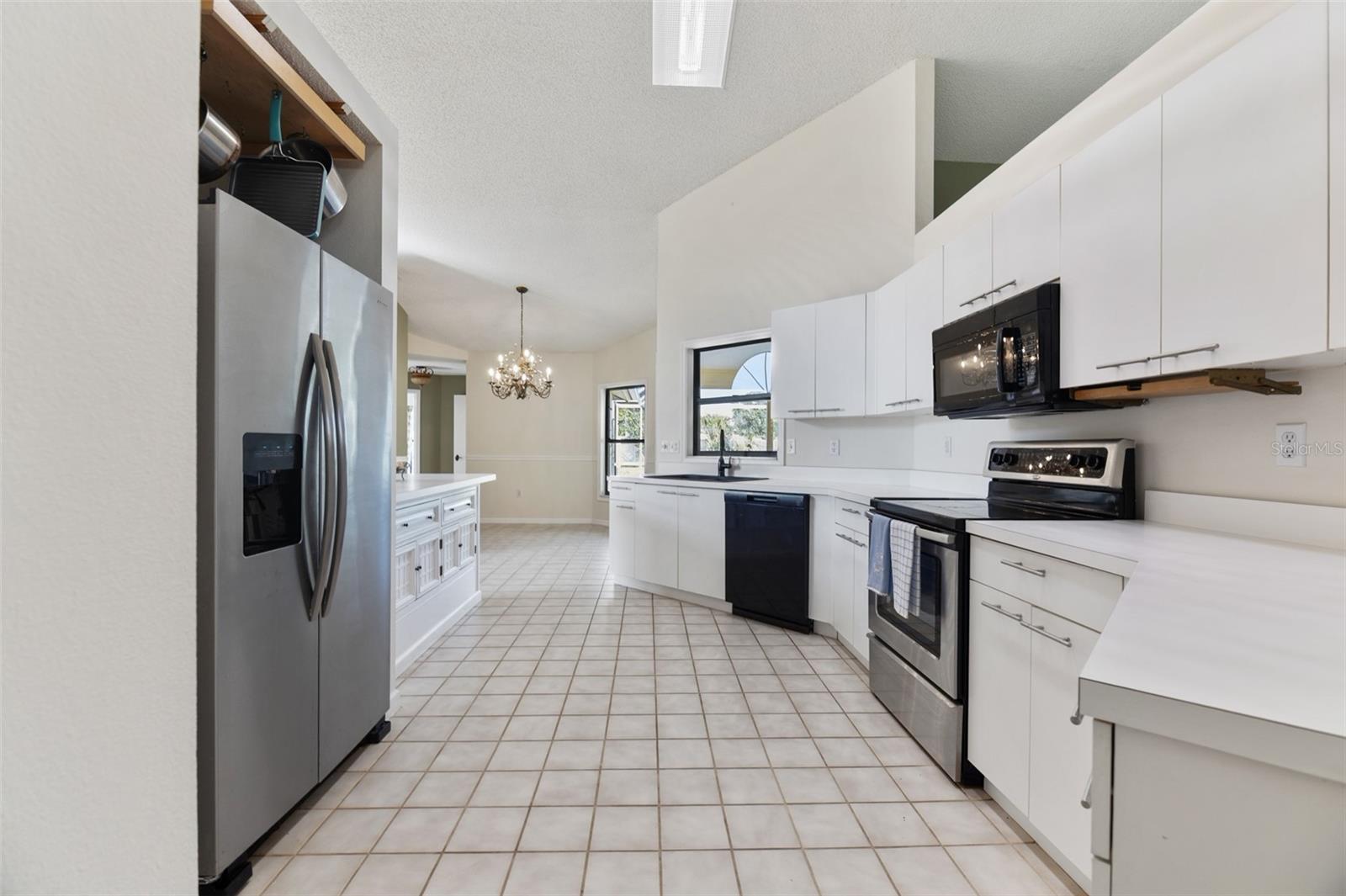 8432 PALM LAKES CT