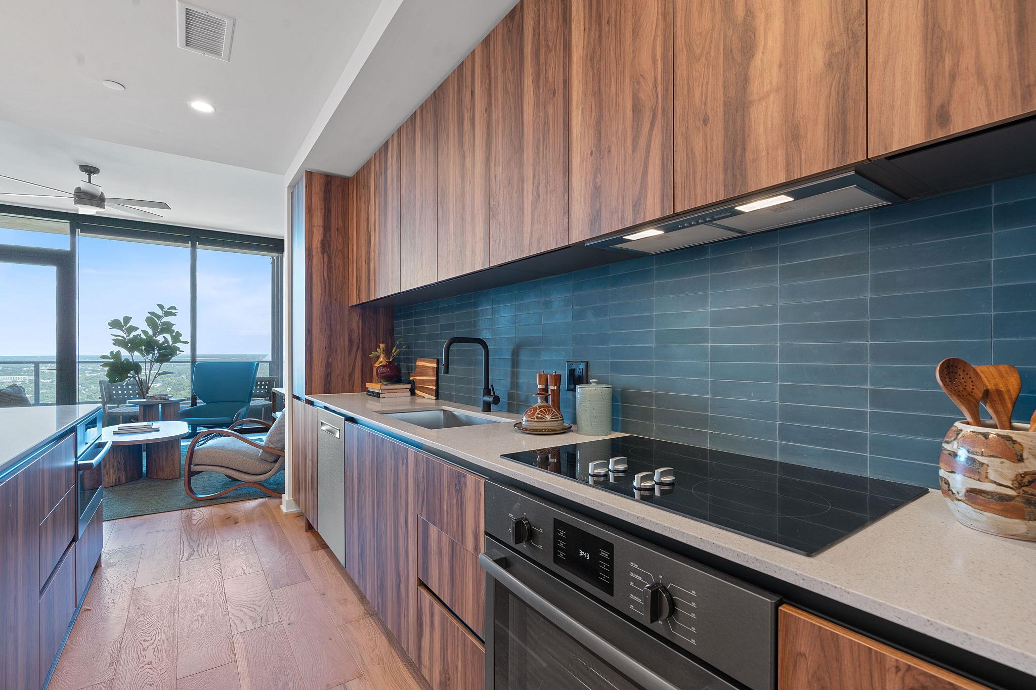 84 East Ave # 3705