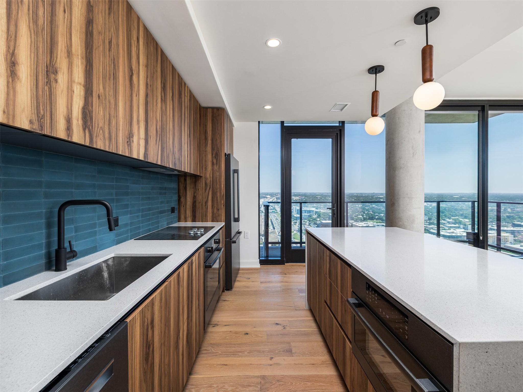 84 East Ave # 3704