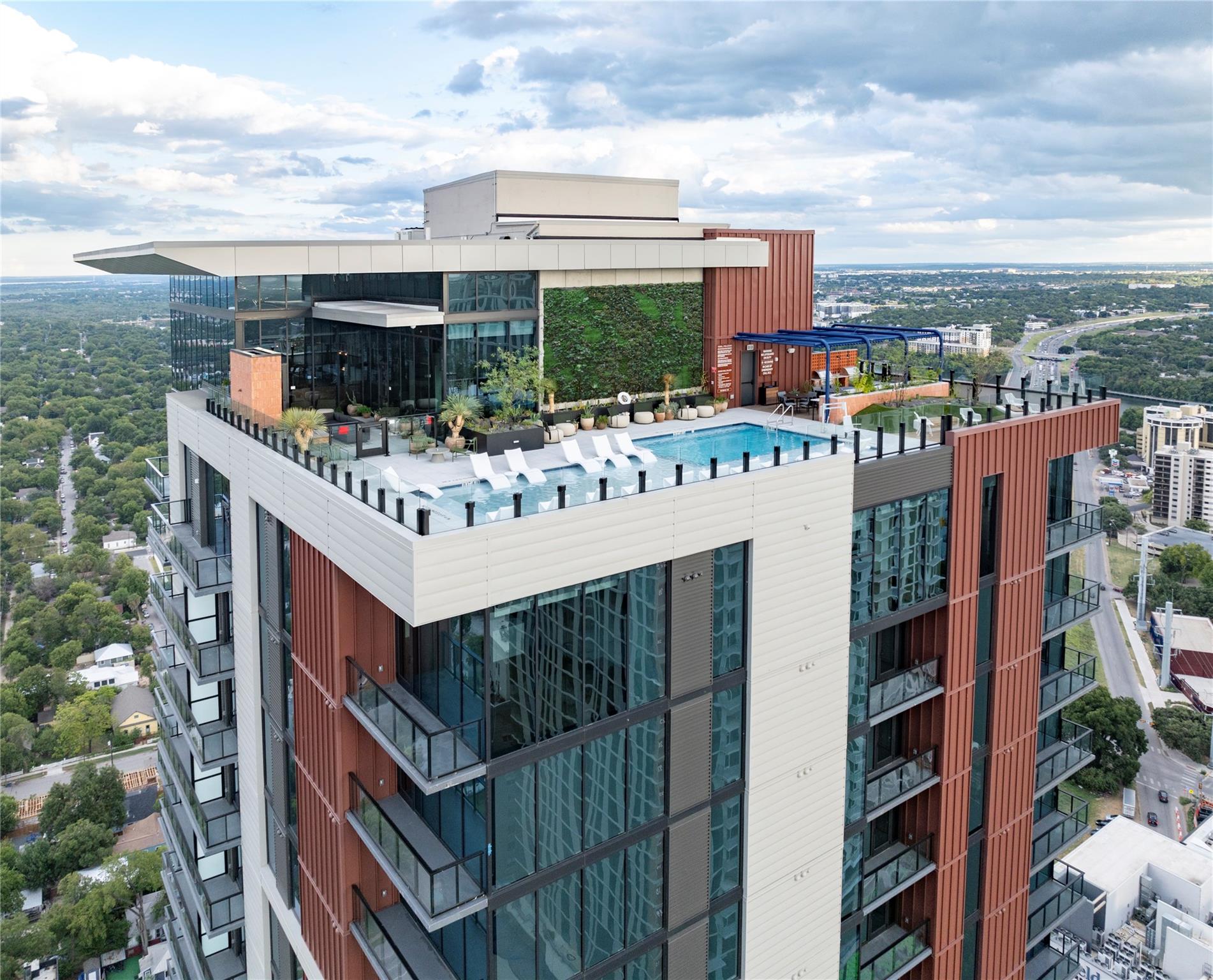 84 East Ave # 1401