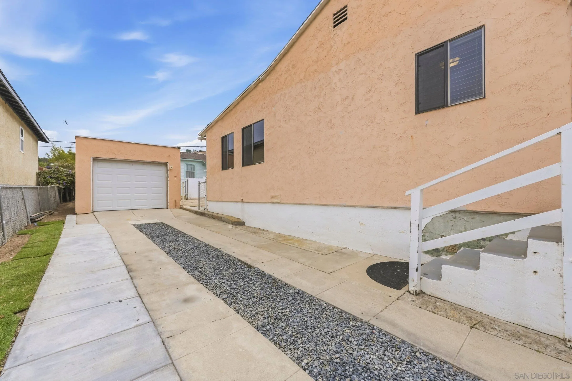 4612-14 Bermuda Ave