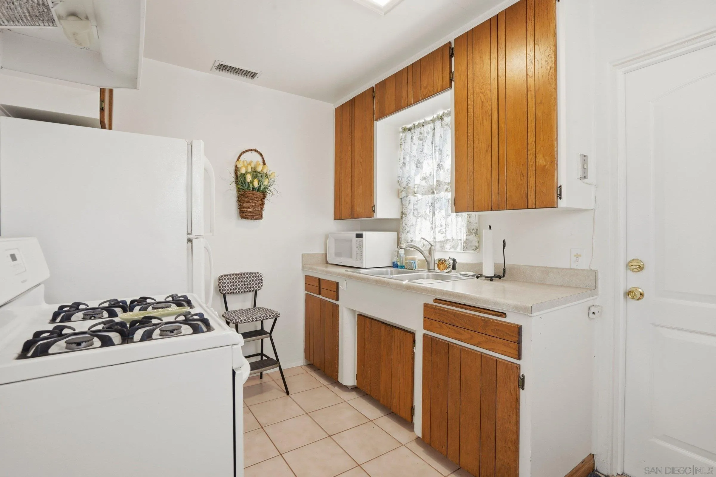 4612-14 Bermuda Ave