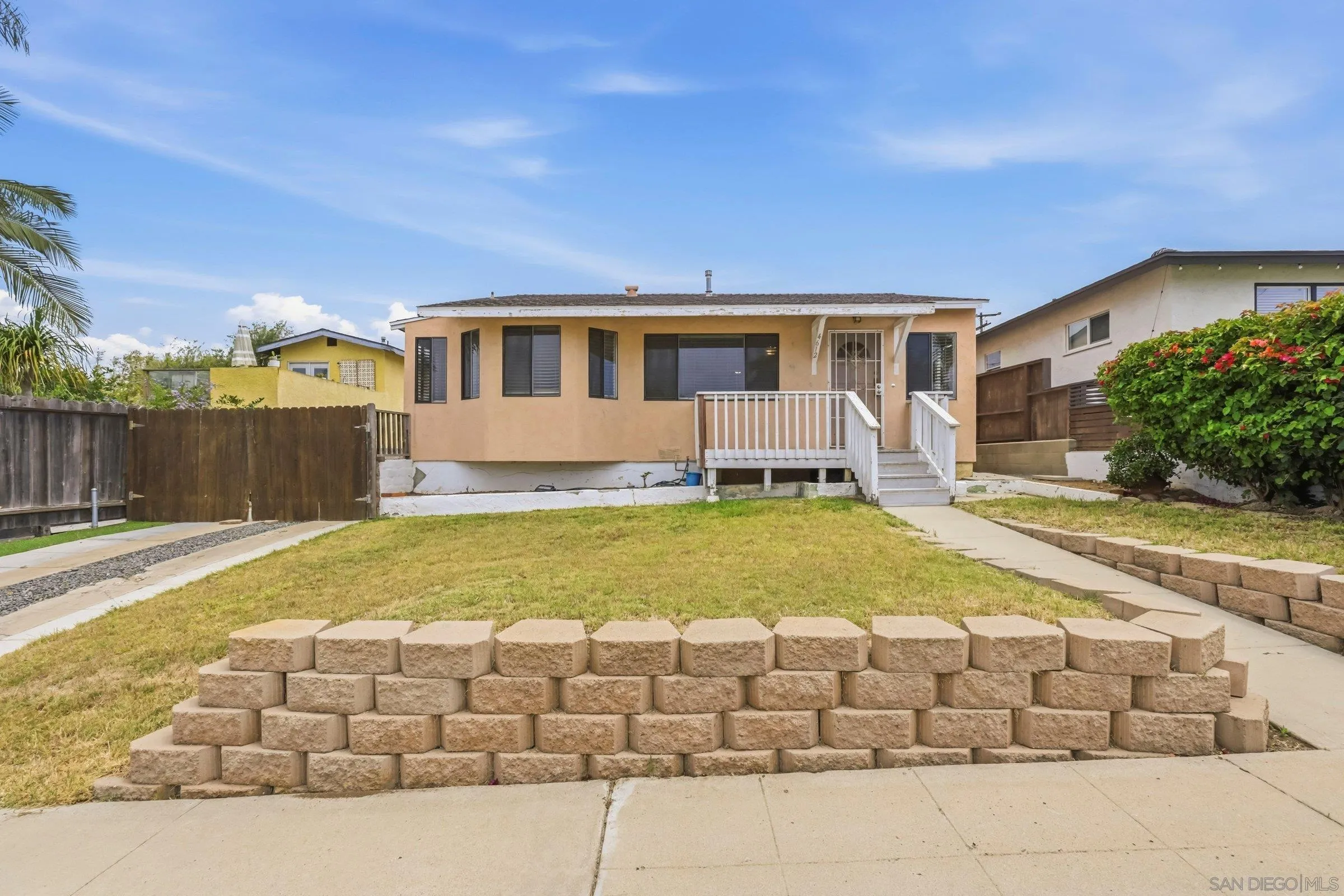 4612-14 Bermuda Ave