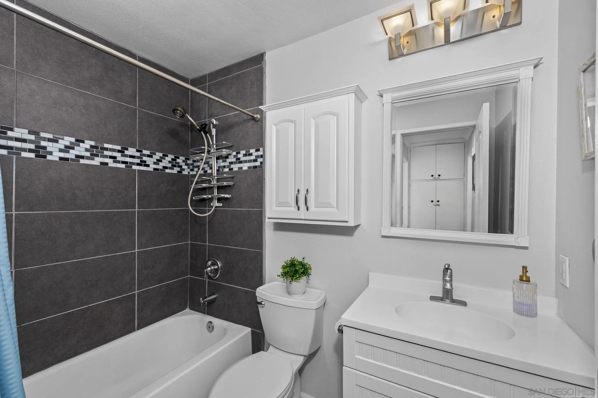 7943 June Lake Dr.