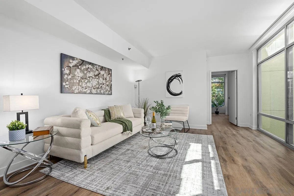 425 W Beech Street Unit 303