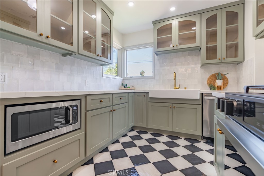 3628 Gardenia Avenue