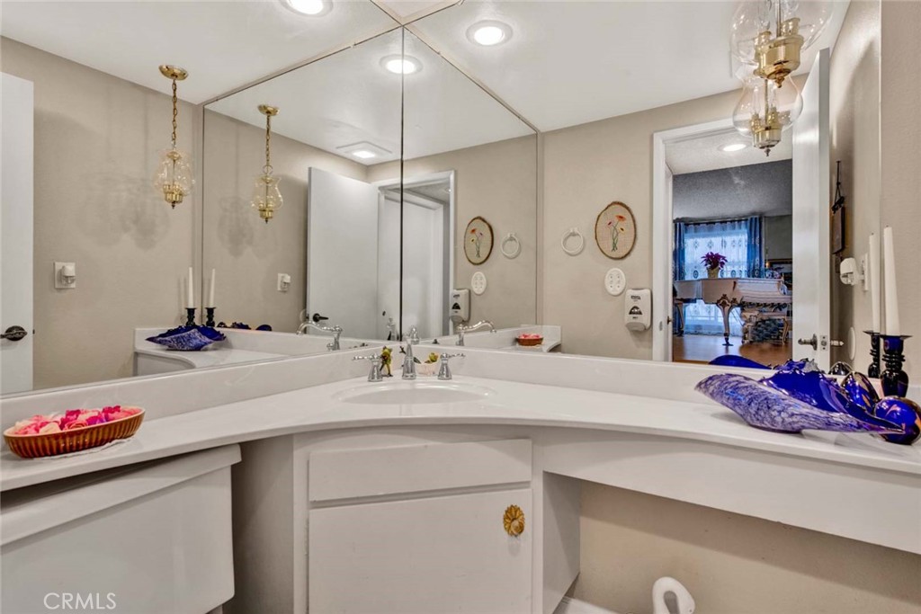 14602 Devonshire Avenue