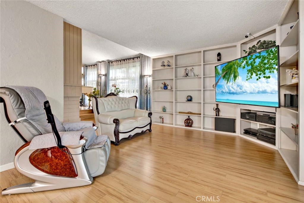 14602 Devonshire Avenue