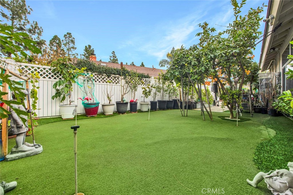 14602 Devonshire Avenue