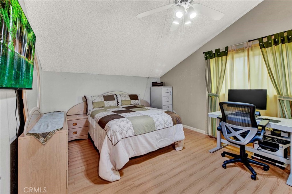 14602 Devonshire Avenue