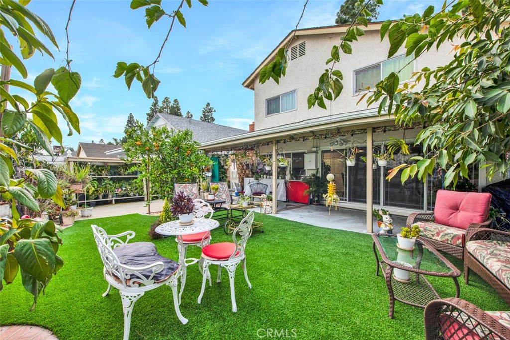 14602 Devonshire Avenue