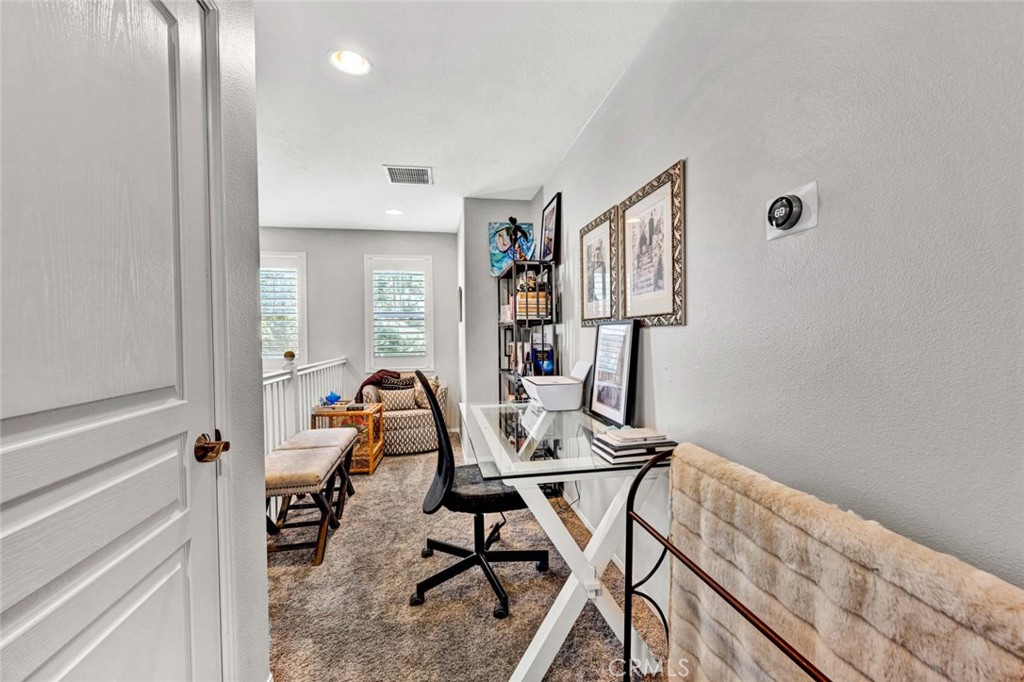 98 Hinterland Way
