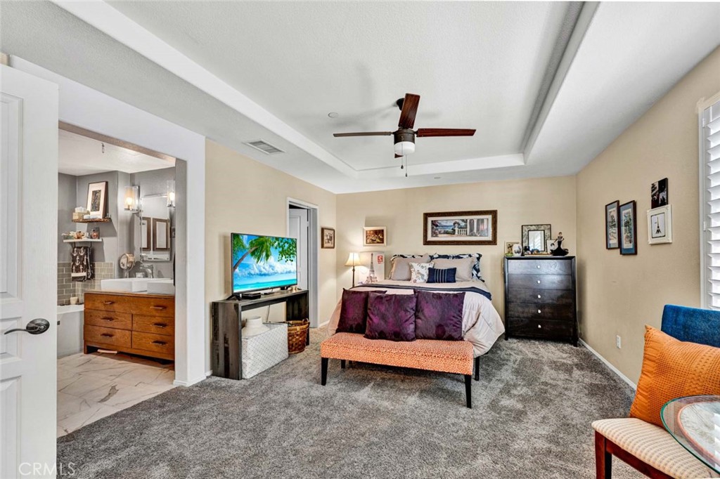 98 Hinterland Way
