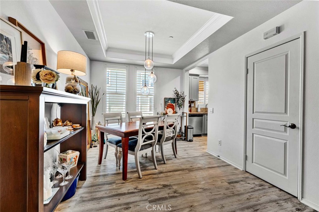 98 Hinterland Way