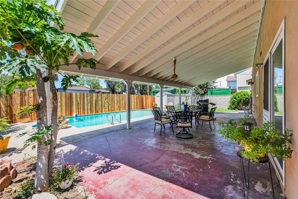 511 Pepper Tree Drive