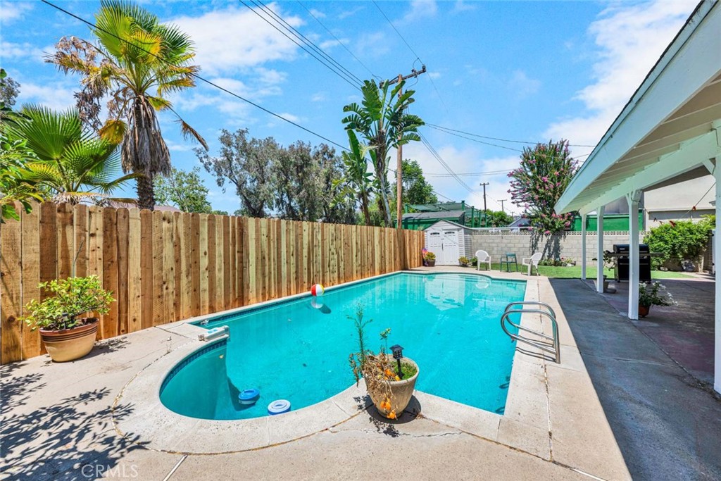 511 Pepper Tree Drive