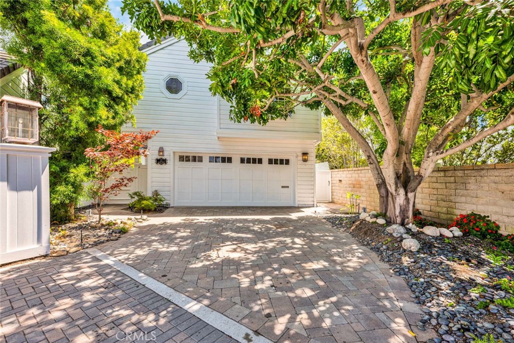 12 Chelsea Pointe