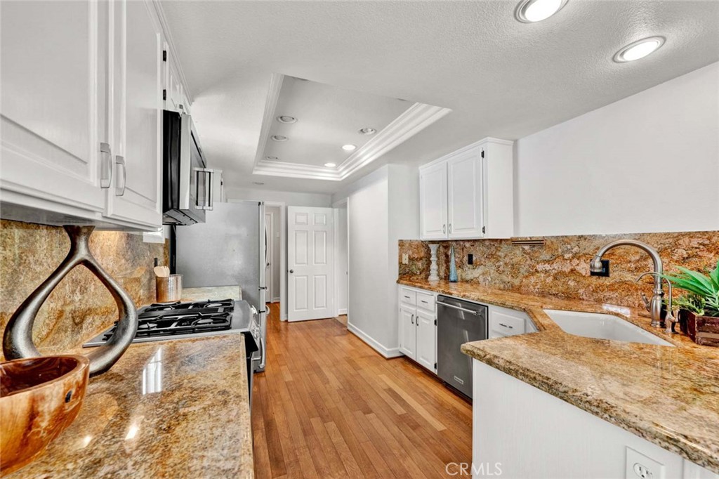 12 Chelsea Pointe