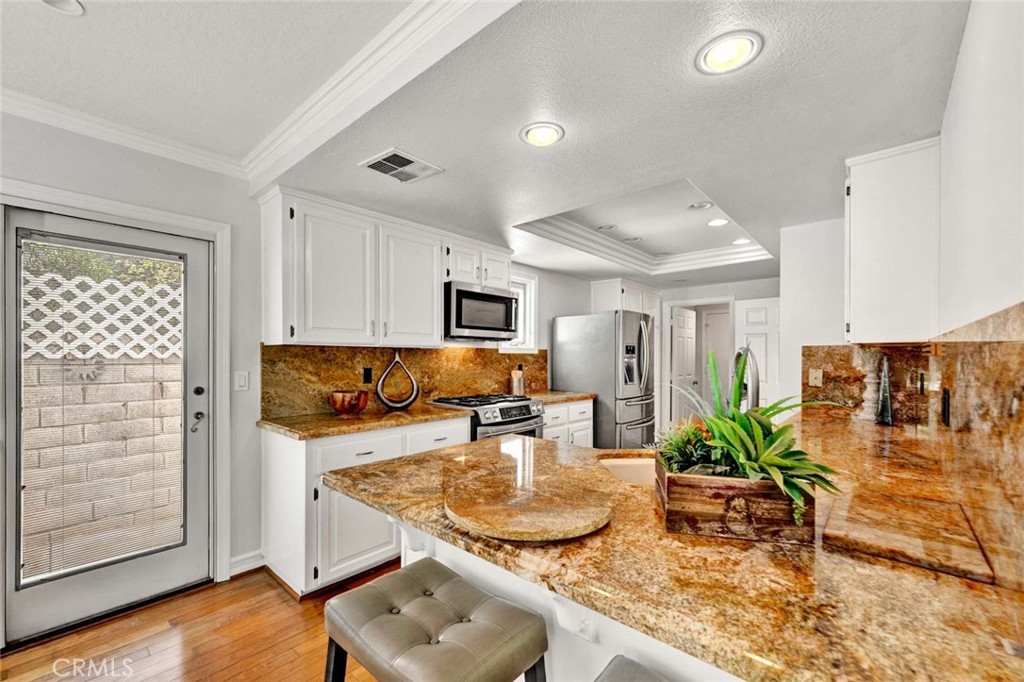 12 Chelsea Pointe