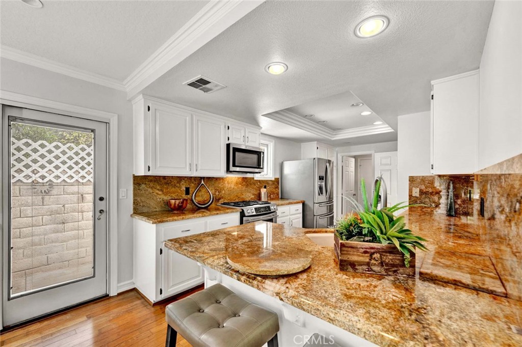 12 Chelsea Pointe