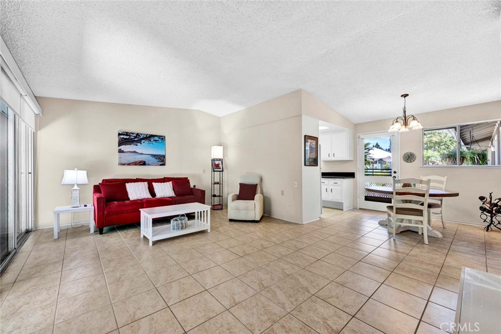 336 Avenida Sevilla B