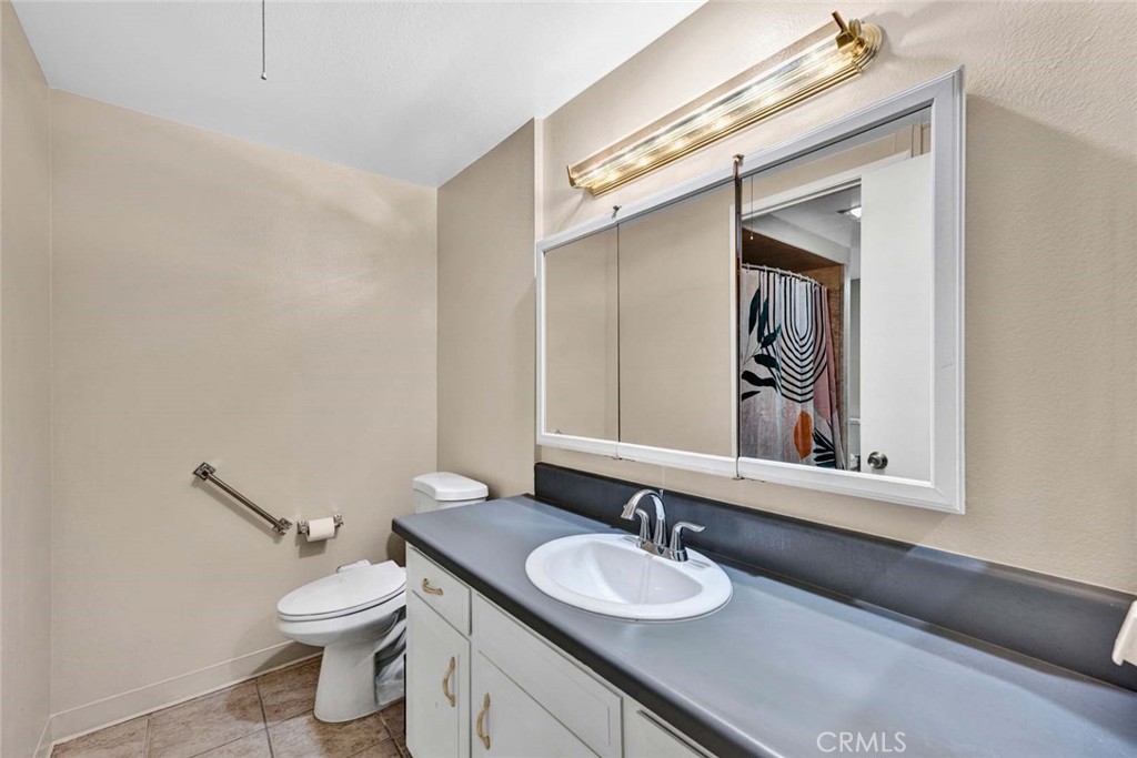 336 Avenida Sevilla B