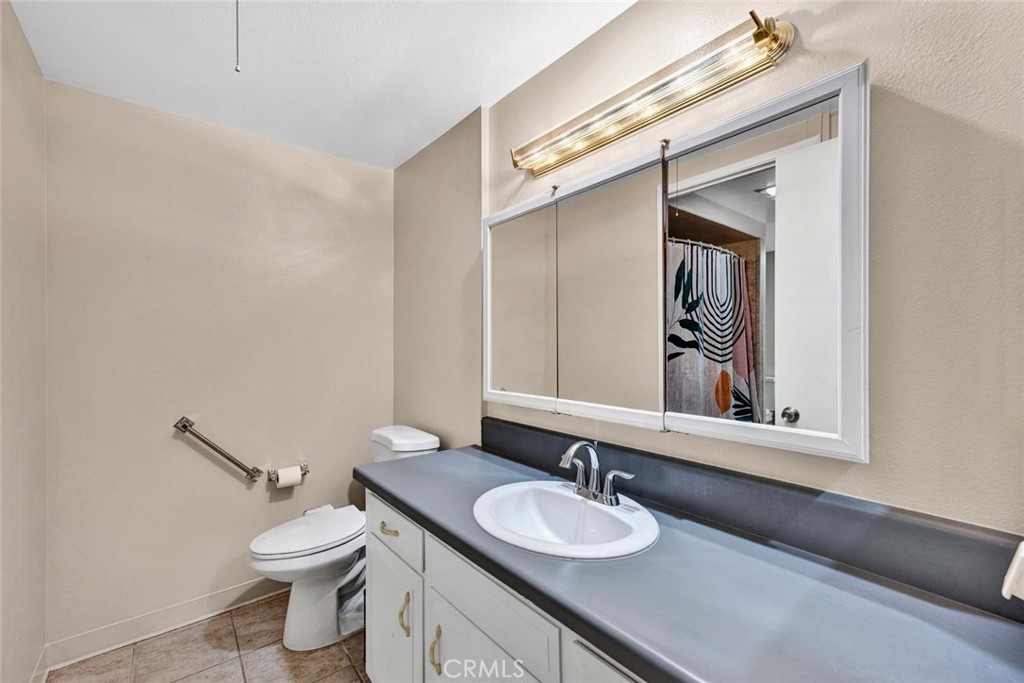 336 Avenida Sevilla B