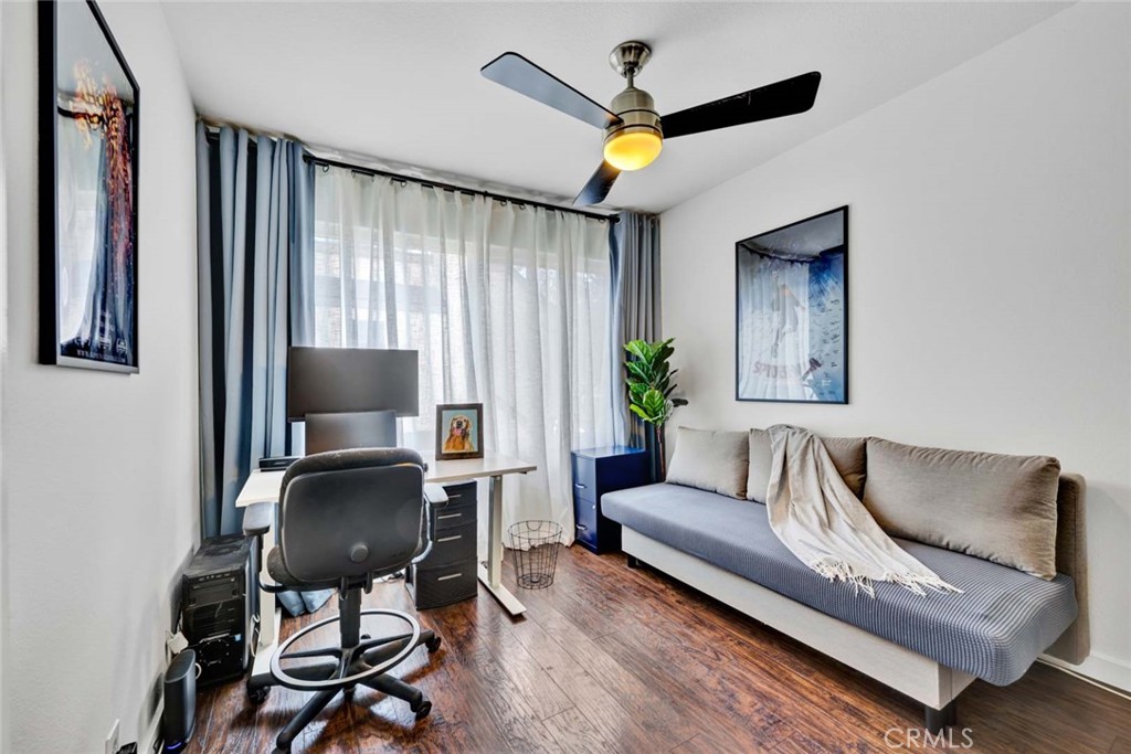 177 N Singingwood Street 22