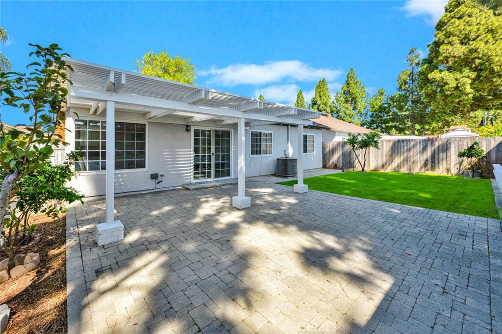 14232 Matisse Avenue