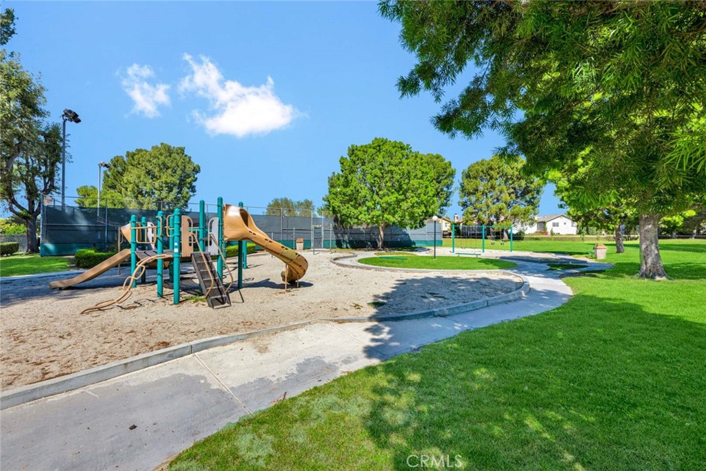 14232 Matisse Avenue