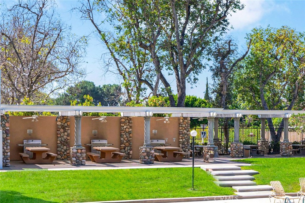 14232 Matisse Avenue