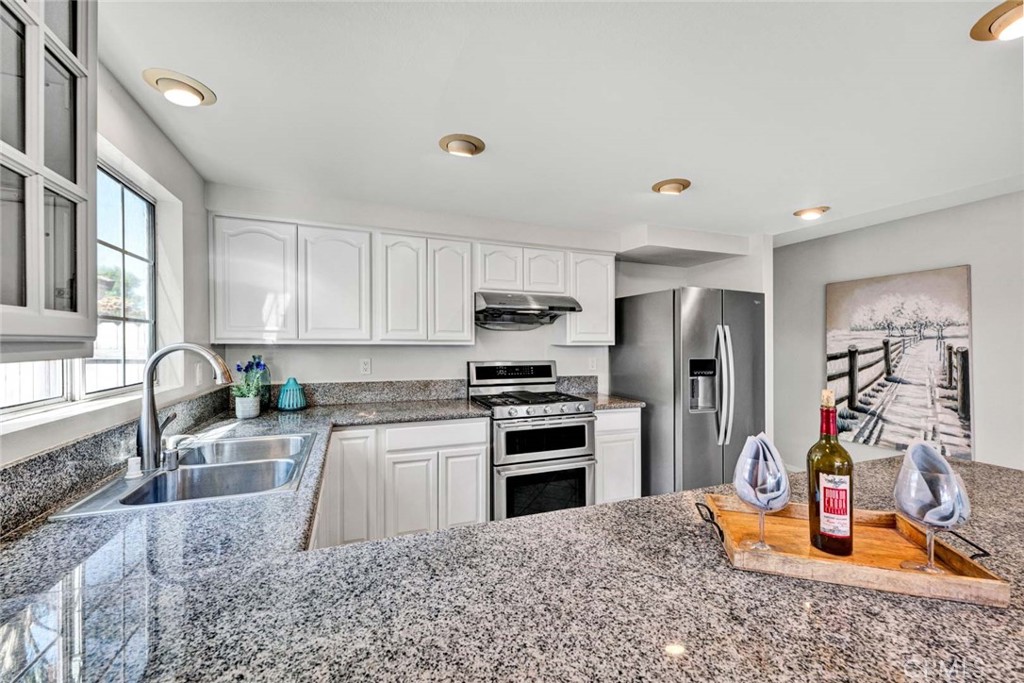 14232 Matisse Avenue