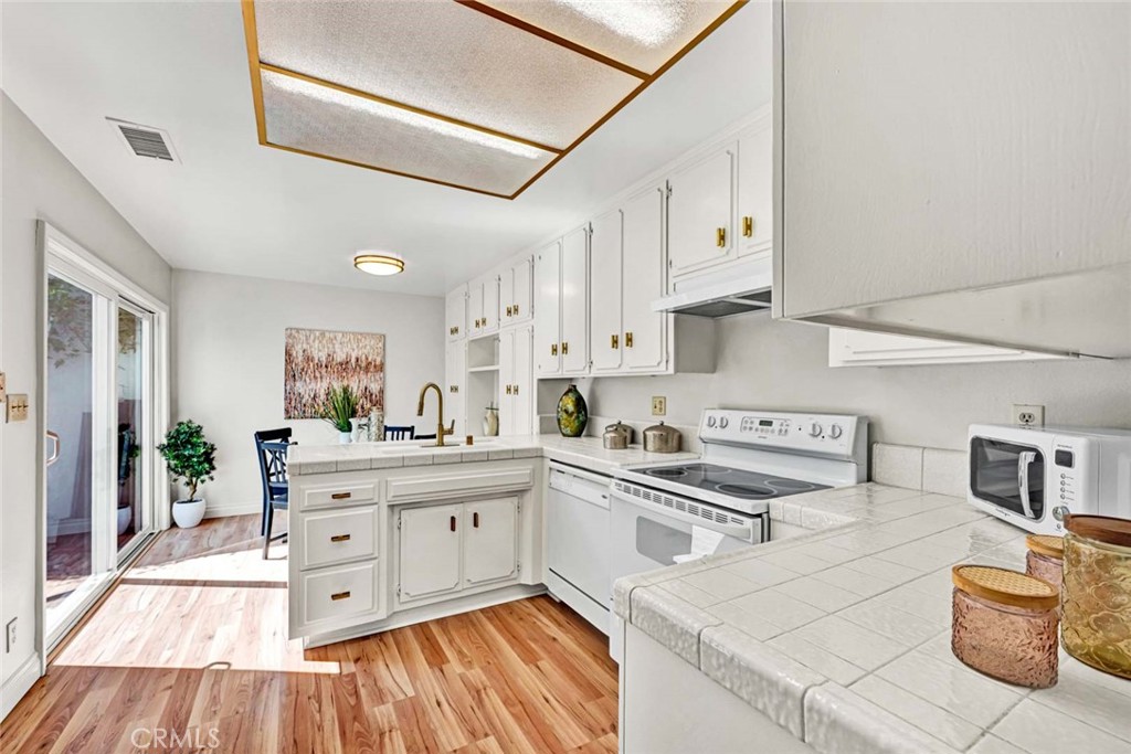 16 Woodpine Drive