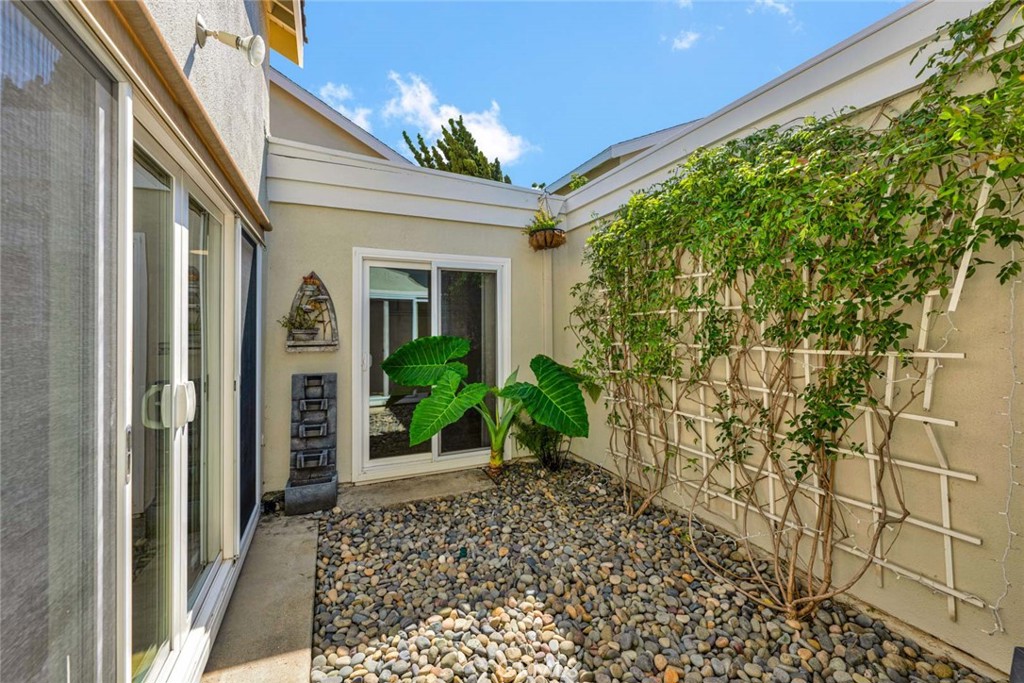 16 Woodpine Drive