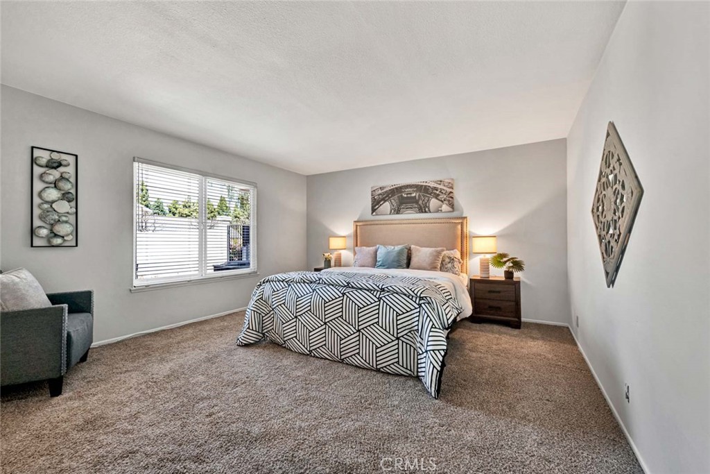 16 Woodpine Drive