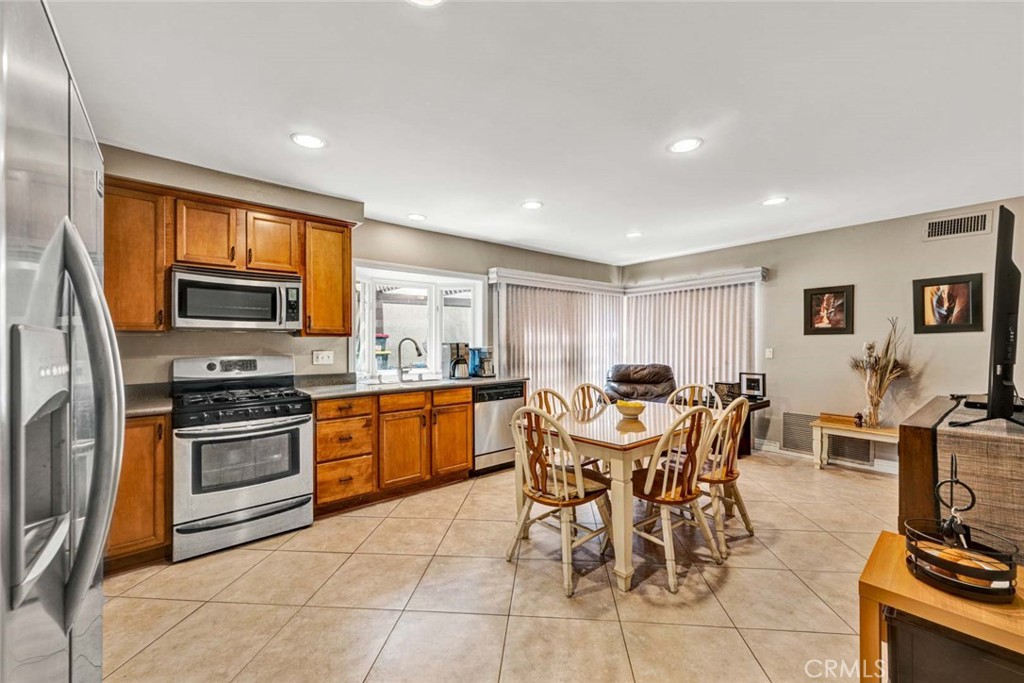 14211 Cherrywood