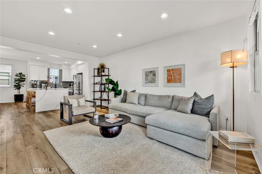 3009 E Pacific Coast