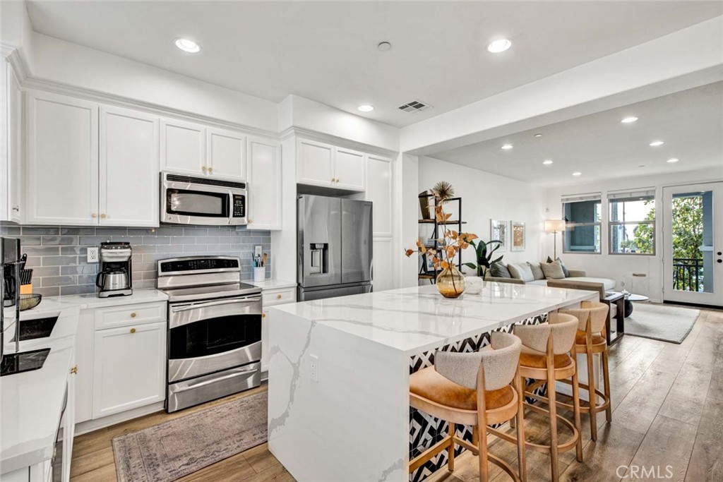 3009 E Pacific Coast