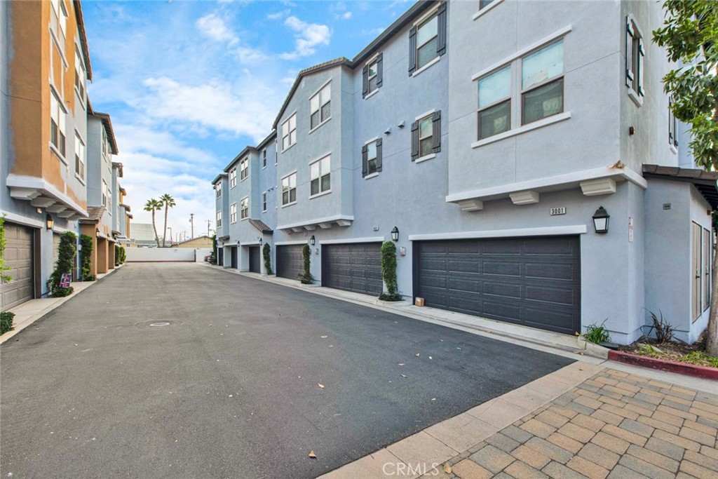 3009 E Pacific Coast