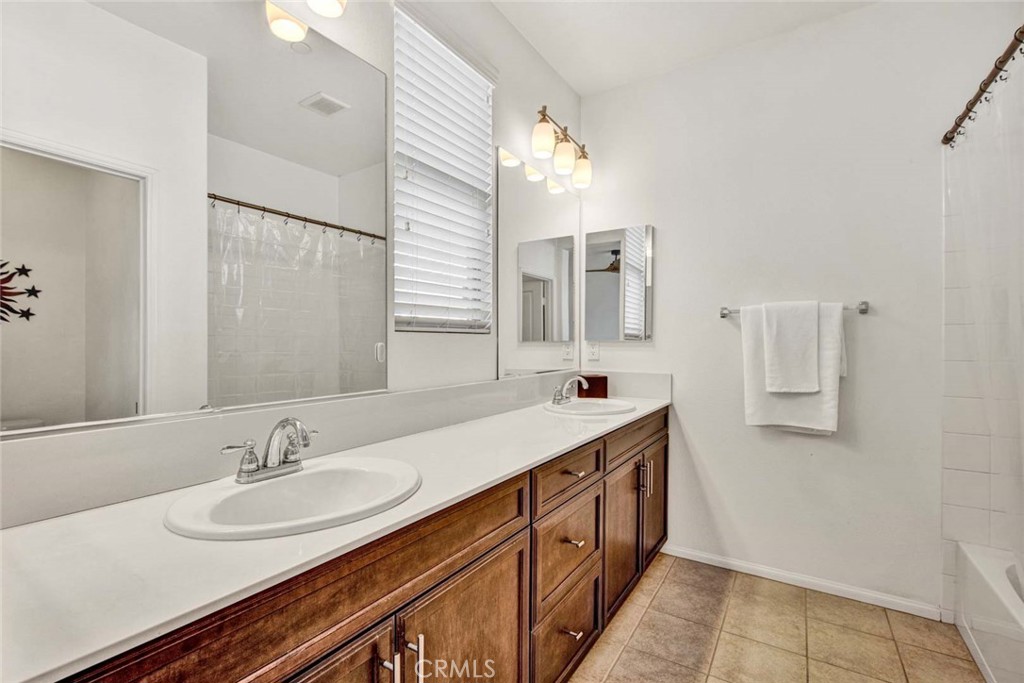 3009 E Pacific Coast